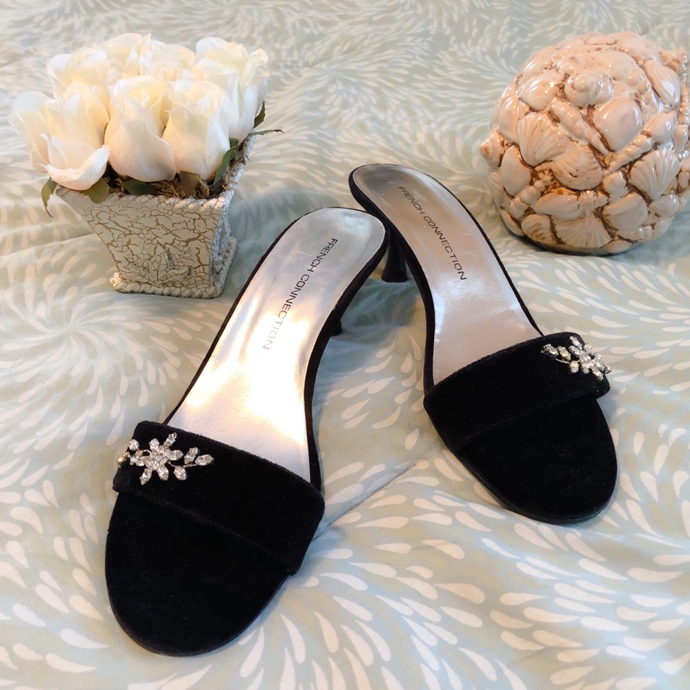 NWT French Connection black velvet slingbacks s 8